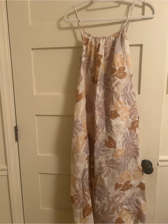 Aritzia Dresses & Skirts - Aritzia Little Moon Linen Floral Maxi Dress